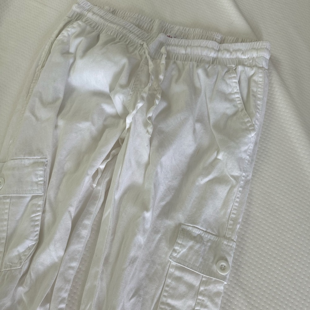 White joggers